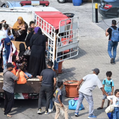 "قسد" تعلن وصول أكثر من 16 ألف نازح سوري ولبناني إلى مناطق سيطرتها.