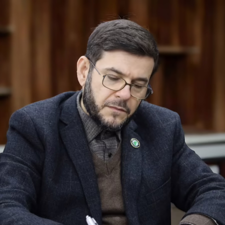 مقال الدكتور زاهر بعدراني عن العمّال، دورٌ وأهميّة